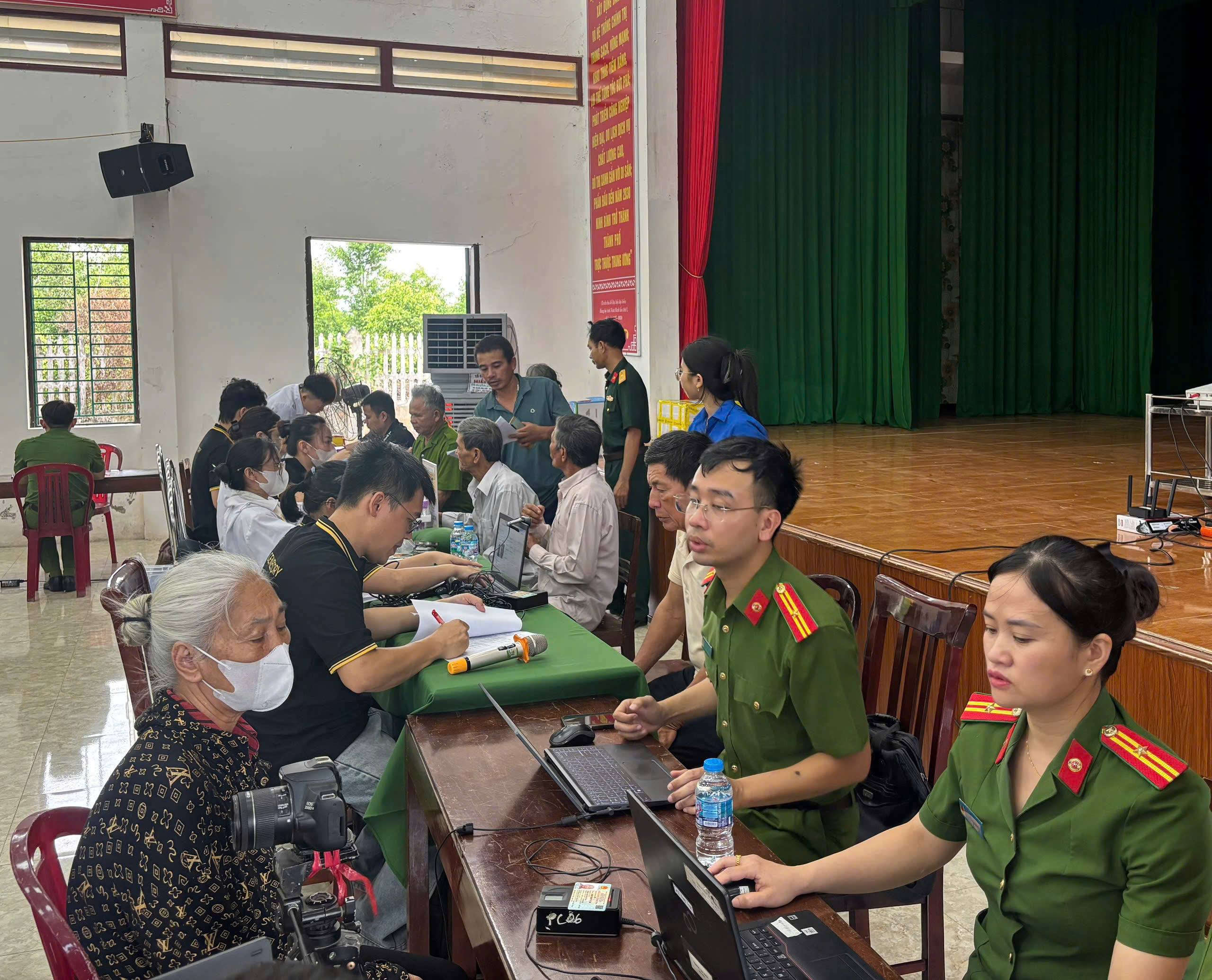 anh tin bai